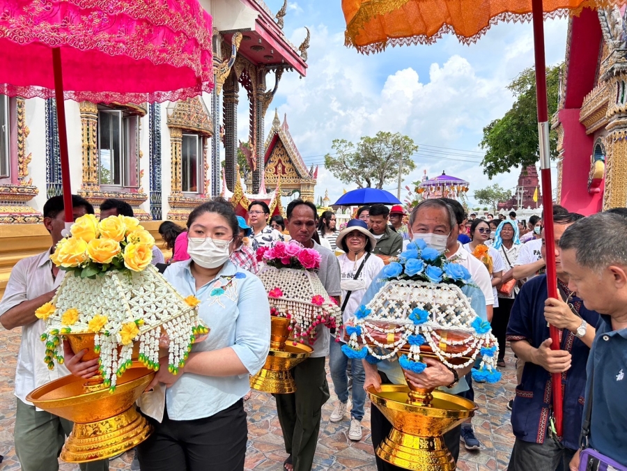 บริษัท ยูนิเวอร์เเซล เทรส์ จำกัด ร่วมเป็นเจ้าภาพในพิธีทอดกฐิน ณ วัดเกริ่นกฐิน เเละ วัดกุญชรชาติการาม